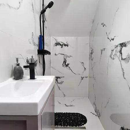 Appartamento Zeiiss Braşov