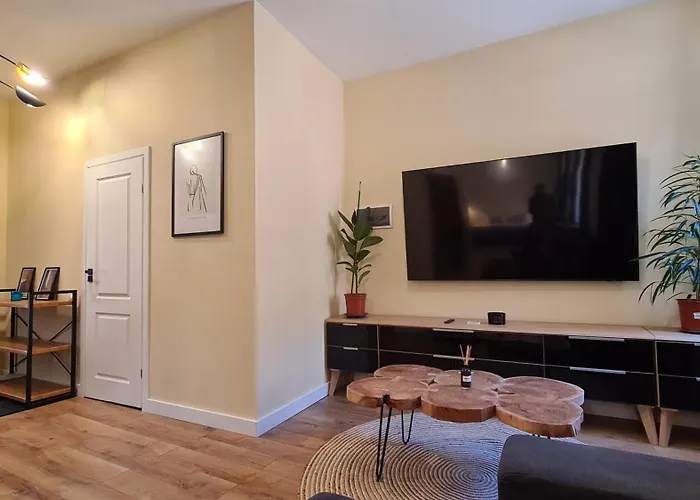 Апартаменти Zeiiss Брашов